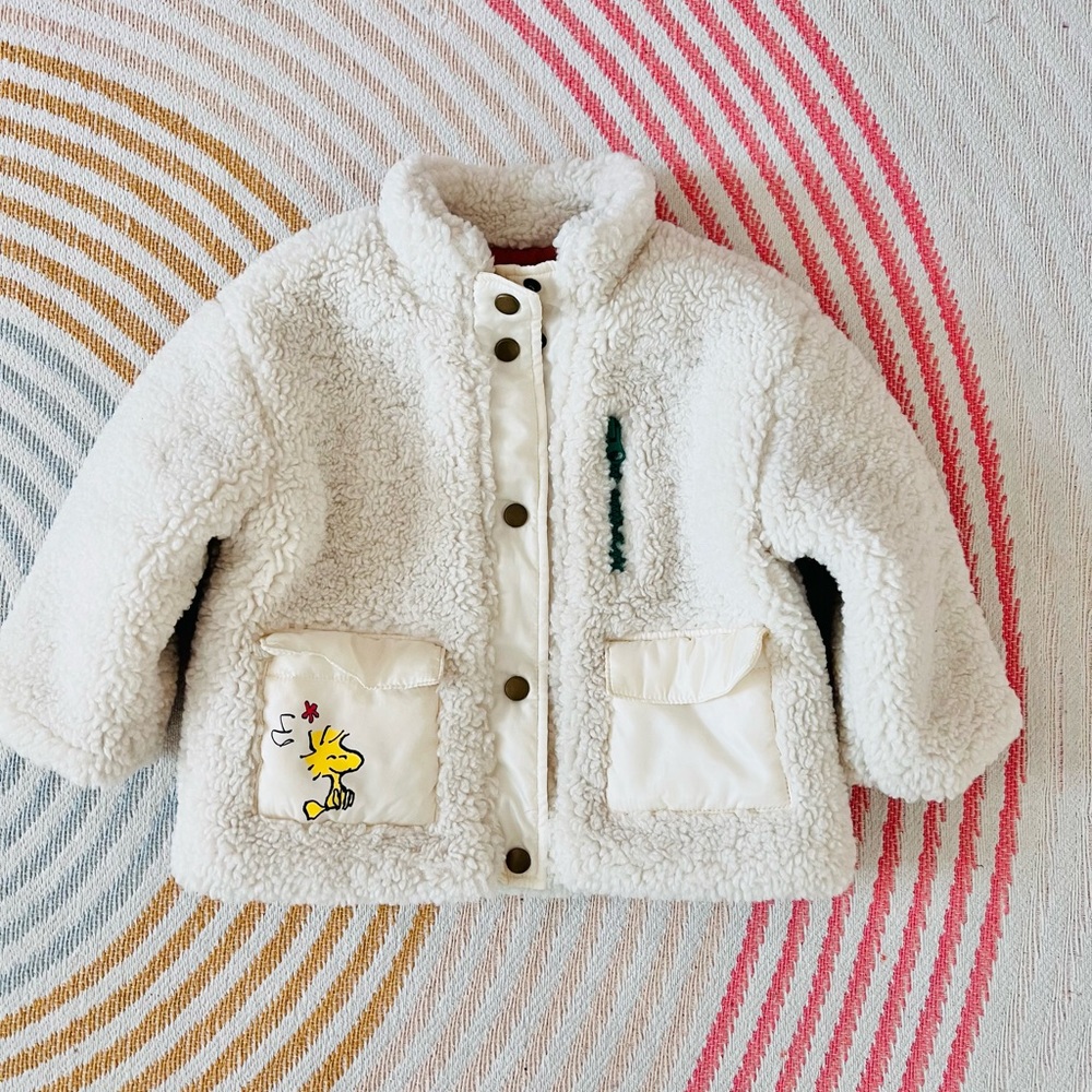 Zara Snoopy Peanuts teddy jacket